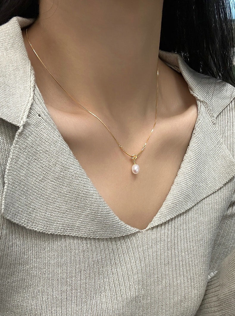 “Pearl Aura” Dewdrop Pendant Necklace N01
