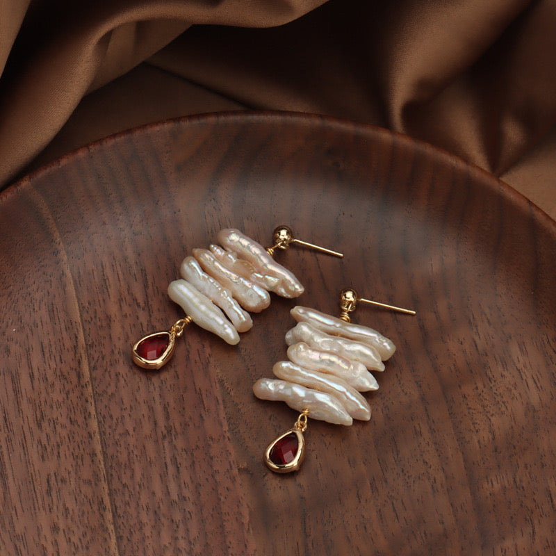 “Pearl Aura” Baroque Earrings E02