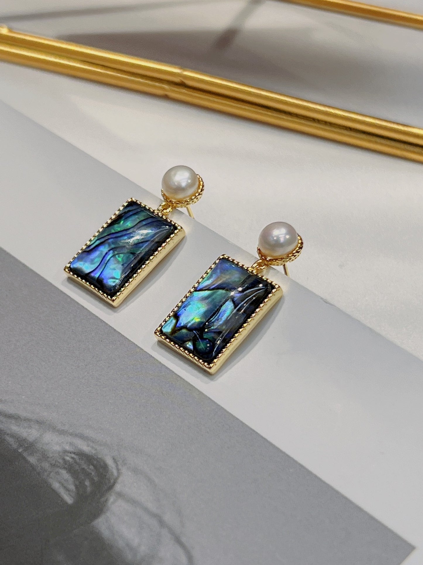 "Pearl Aura"Coastal Breeze