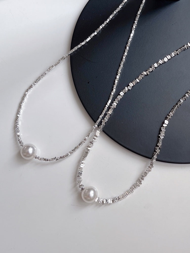 “Pearl Aura" Moon Shadow Necklace