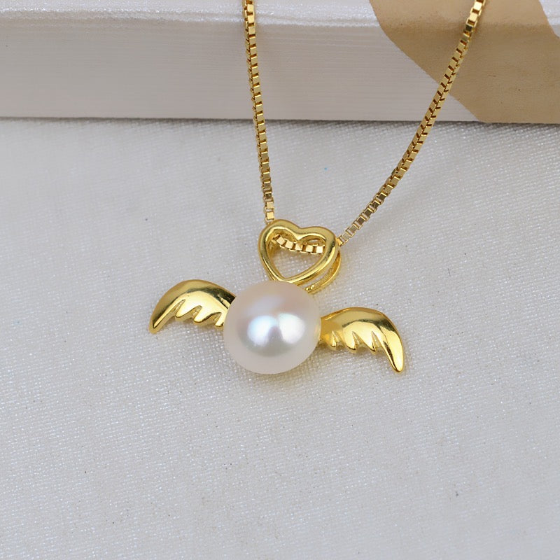 “Pearl Aura” Golden Snitch Necklace