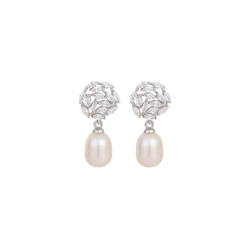 “Pearl Aura” Drop Earrings E05