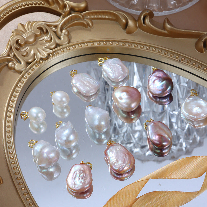 “Pearl Aura” Baroque Pearl Pendant