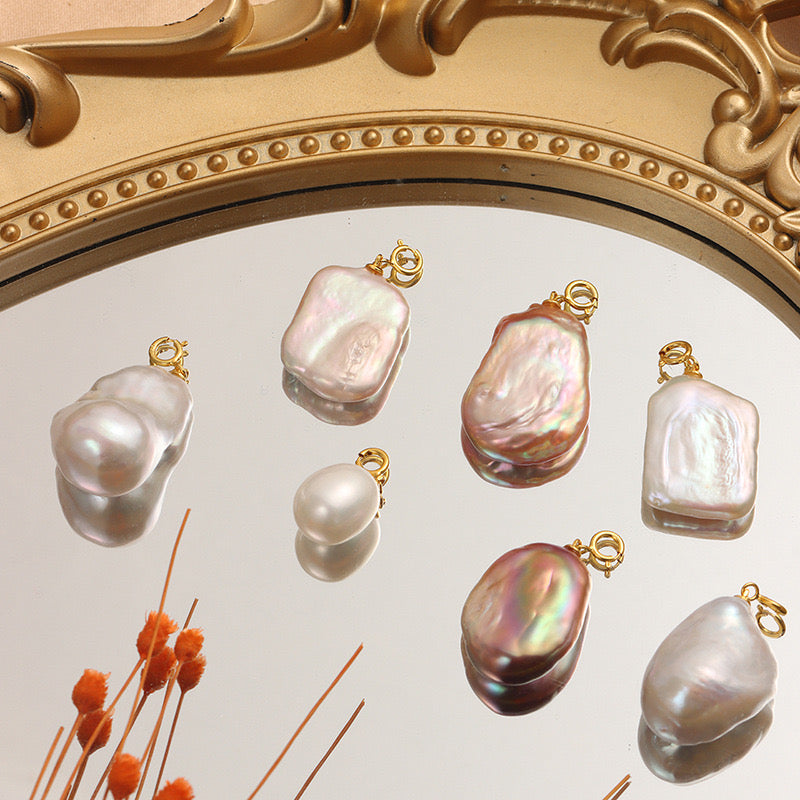 “Pearl Aura” Baroque Pearl Pendant
