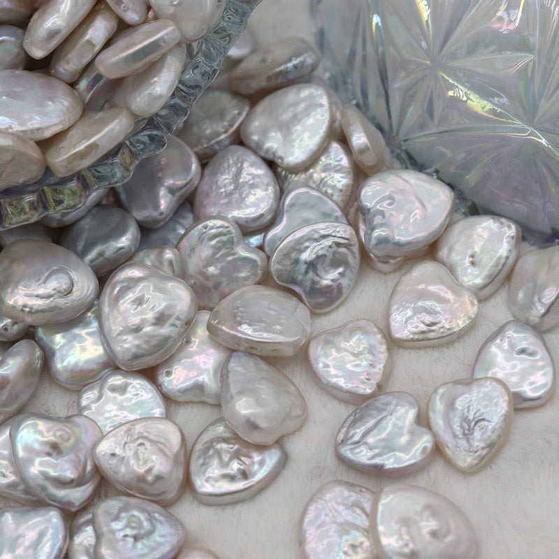 “Pearl Aura” Heart-shaped Pearls
