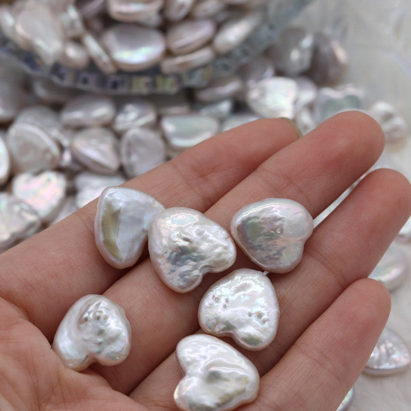 “Pearl Aura” Heart-shaped Pearls