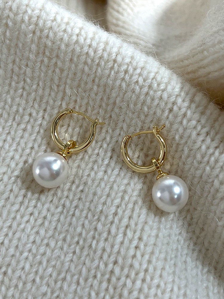 “Pearl Aura” Pearl Earrings E13