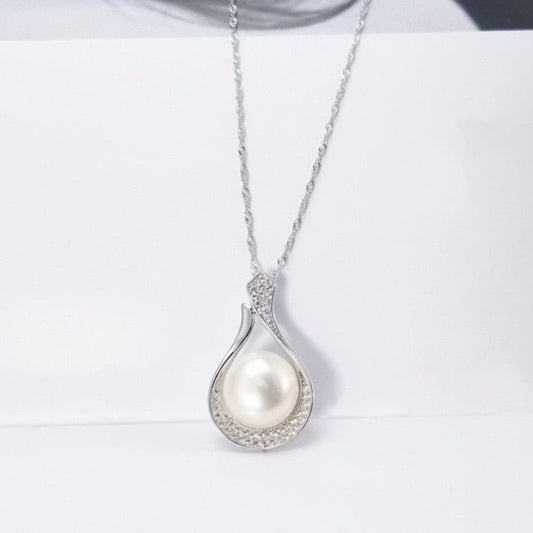 ”Pearl Aura“  Drop Pendant