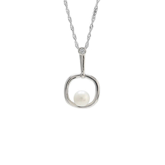 ”Pearl Aura“ Gleaming O Pendant